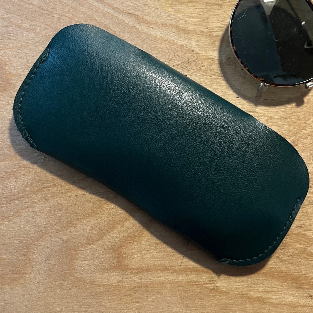 Laura Ashley clip-on Sun shades lenses [Gold+Tortoise Shell Design] with Case - Picture 5 of 6